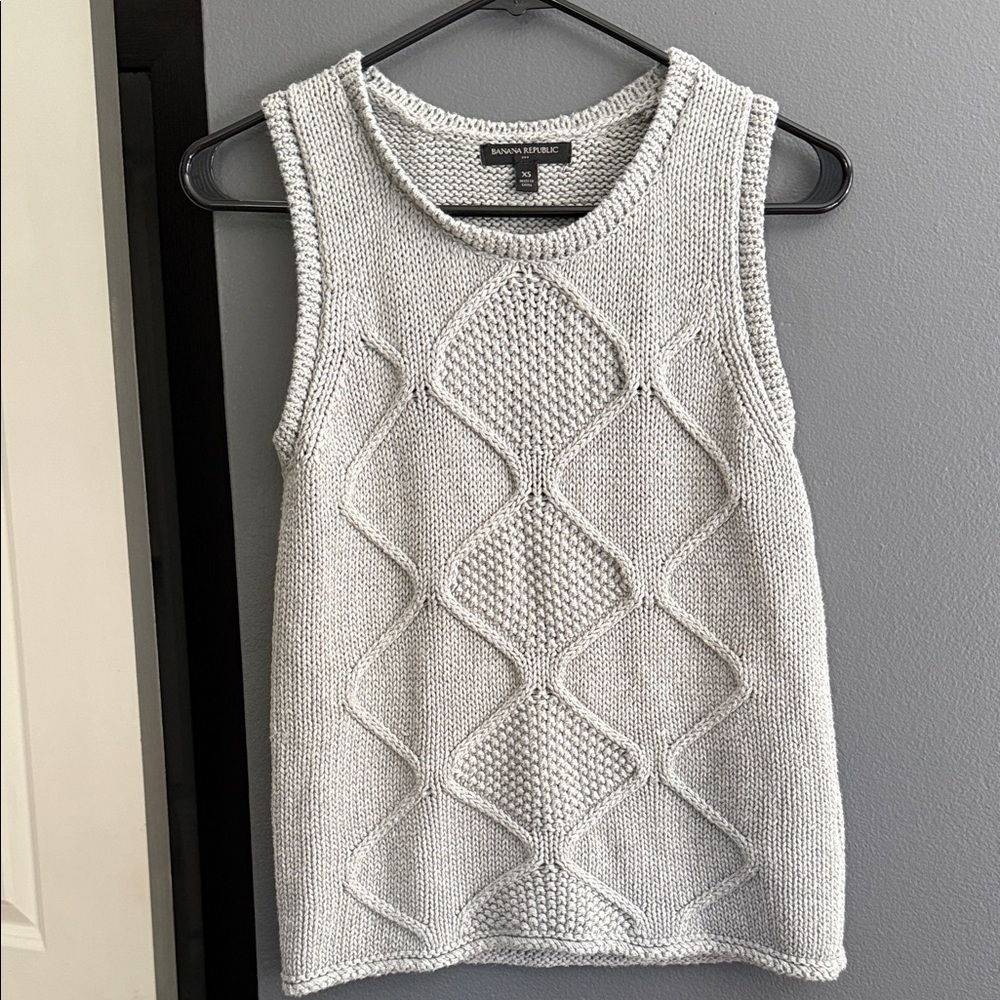 Banana Republic Light Gray Knit Sweater Top- Size XS